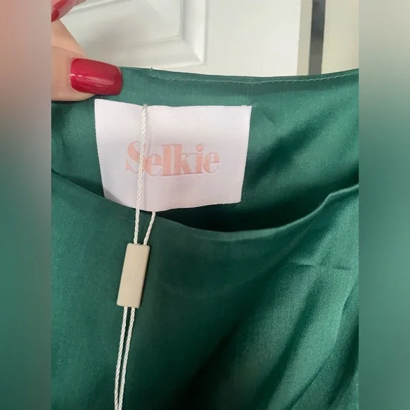 Green Selkie puff dress NWT - Picture 3 of 3